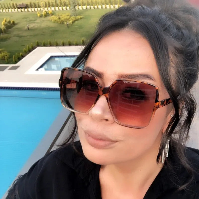 Higody Oversized Gradient Sunglasses