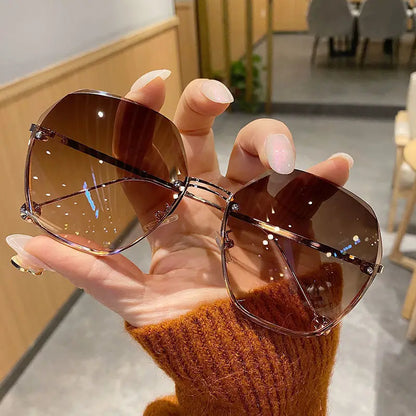 Higody Oversized Gradient Sunglasses